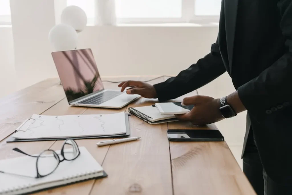 Homebusinessmag Review: What It Is, Features, Risks, and Alternatives