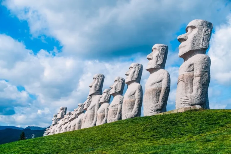 Moai statue: Complete Guide, Tips, Prices, and Things to Know